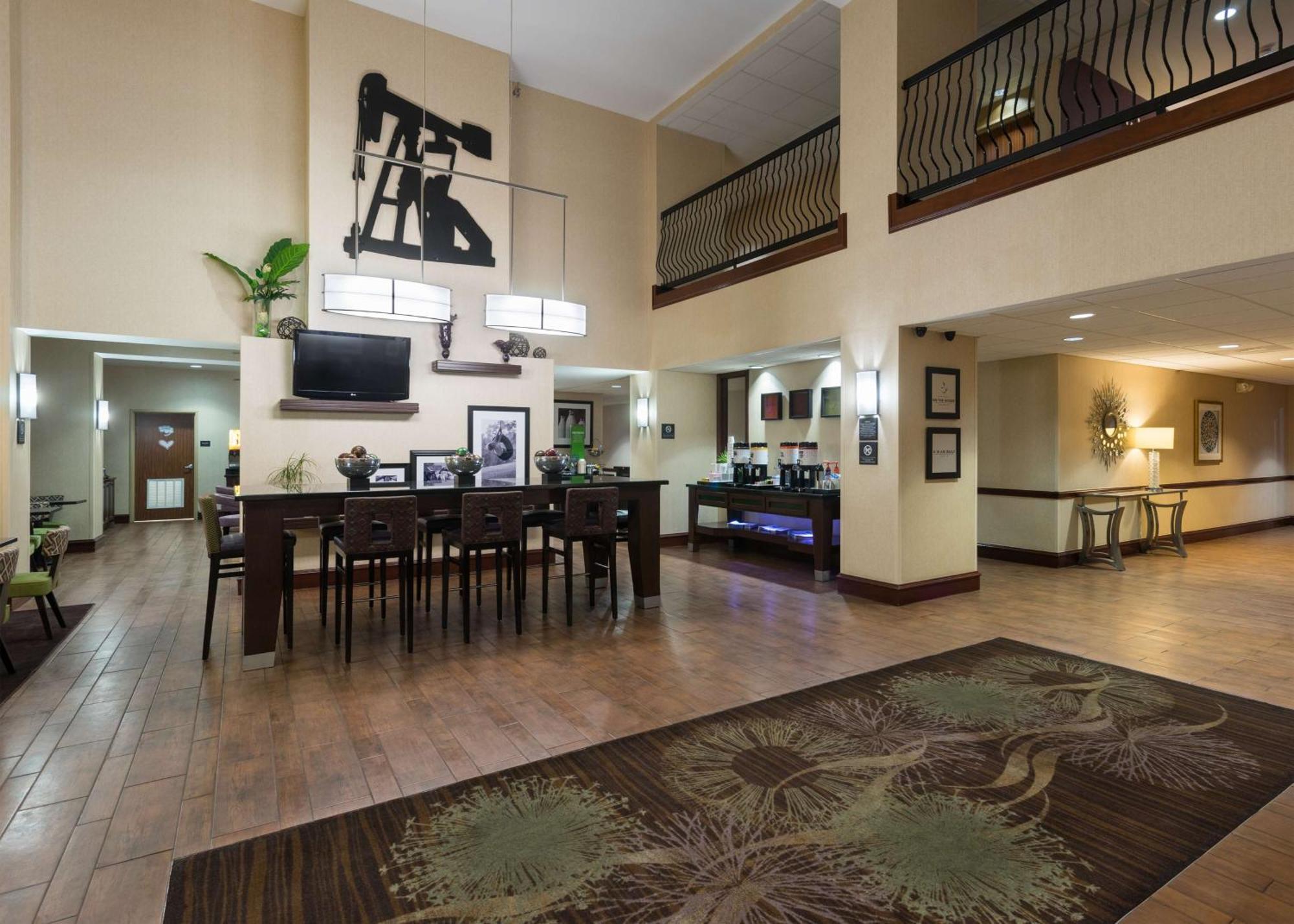 Hampton Inn By Hilton Odessa Exterior photo