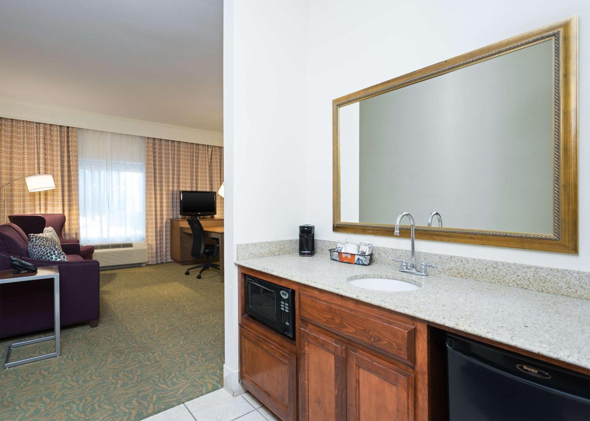 Hampton Inn By Hilton Odessa Exterior photo